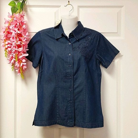 NWT 💙🖤 Cotton Ginny Soft Denim Shirt Blouse - Picture 1 of 12